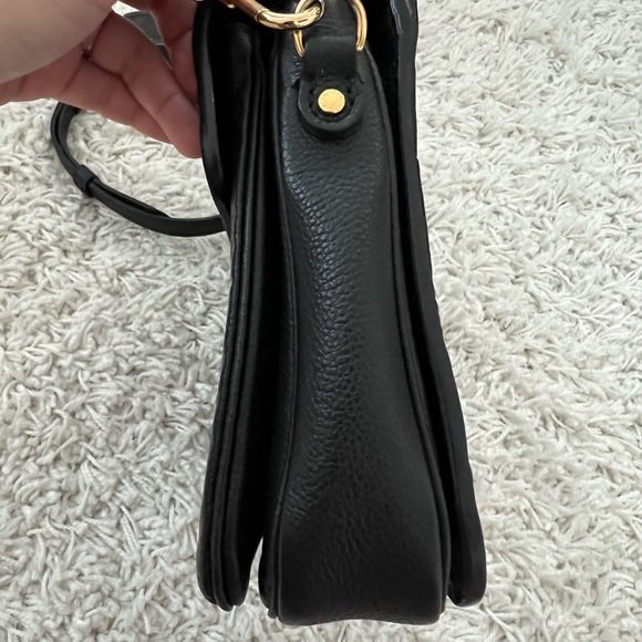 LOUIS VUITTON
Empreinte Pochette Metis Black - Picture 7 of 14